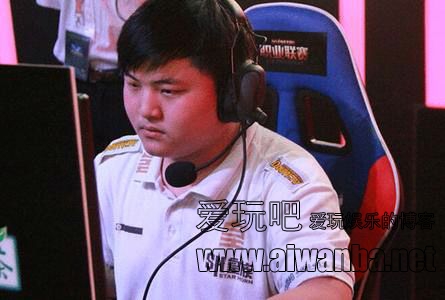【lol】uzi也许真的只适合养狗战术或去lck 【lol】uzi也许真的只适合养狗战术或去lck